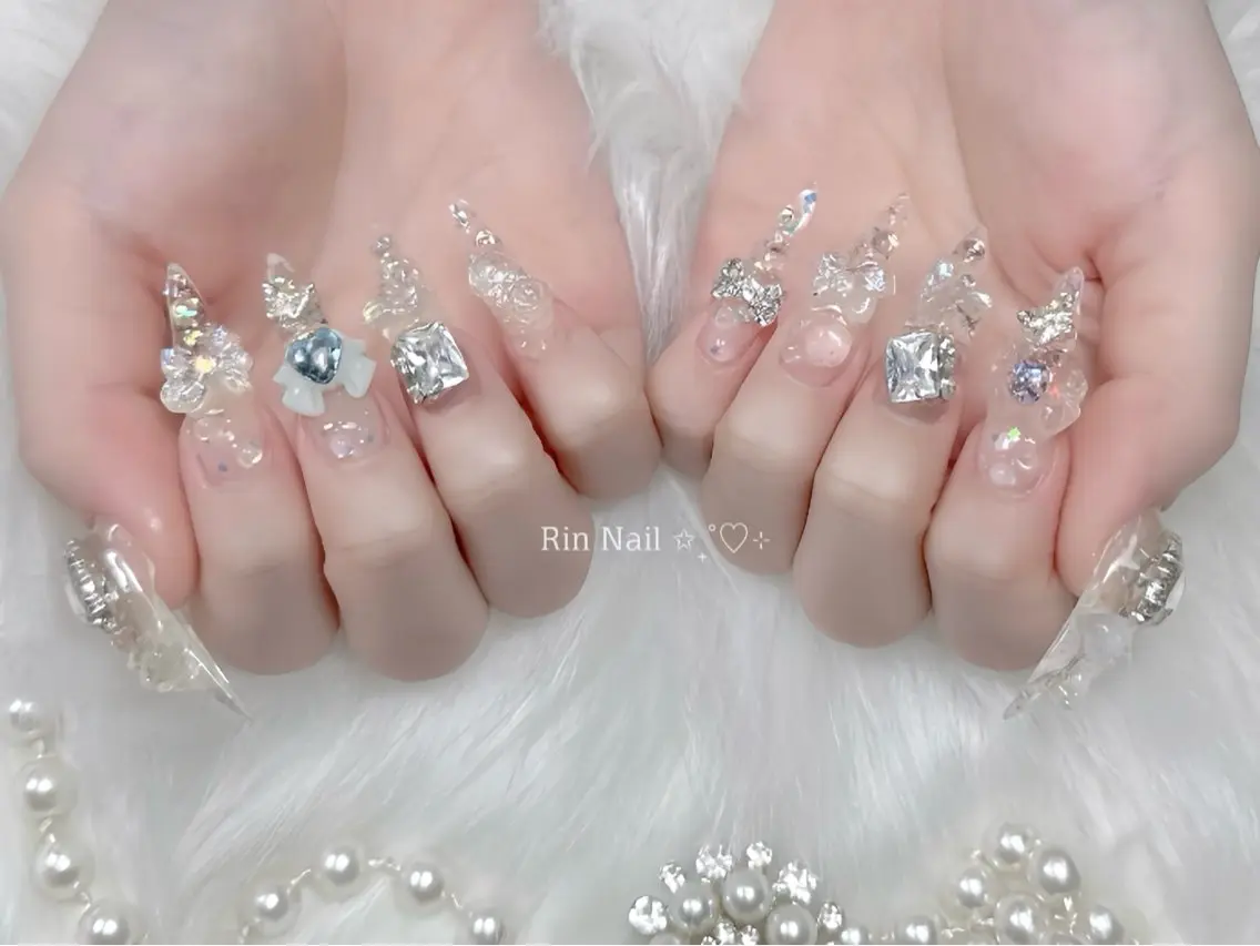 ネイル オーロラネイル チークネイル 桜ネイル クリアネイル ドット ハンドネイル Rin Nail Shinokuboのネイルデザイン