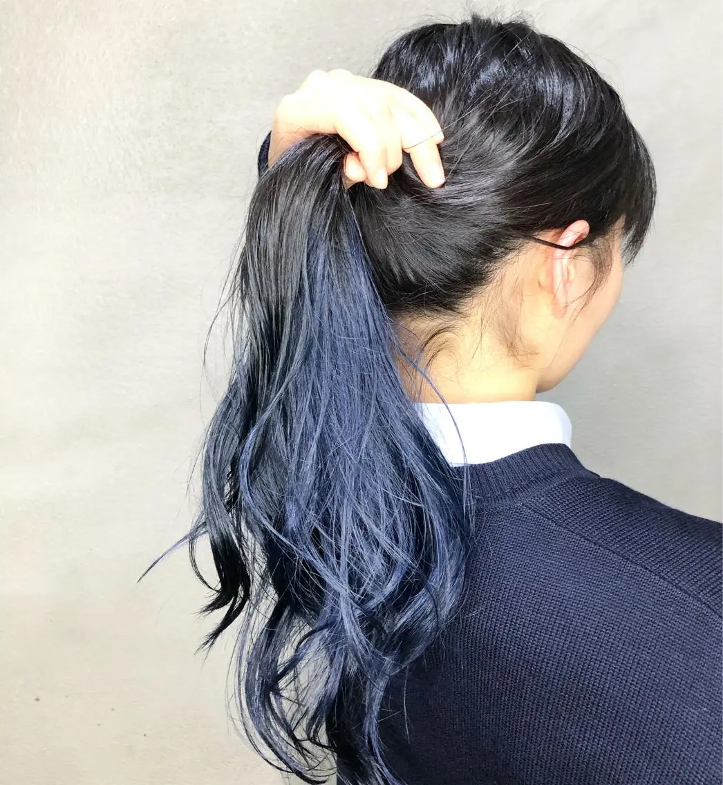 ロング カラー ブルーカラー グラデーションカラー 縮毛矯正 くまがい みゆ【edge.】のヘアスタイル