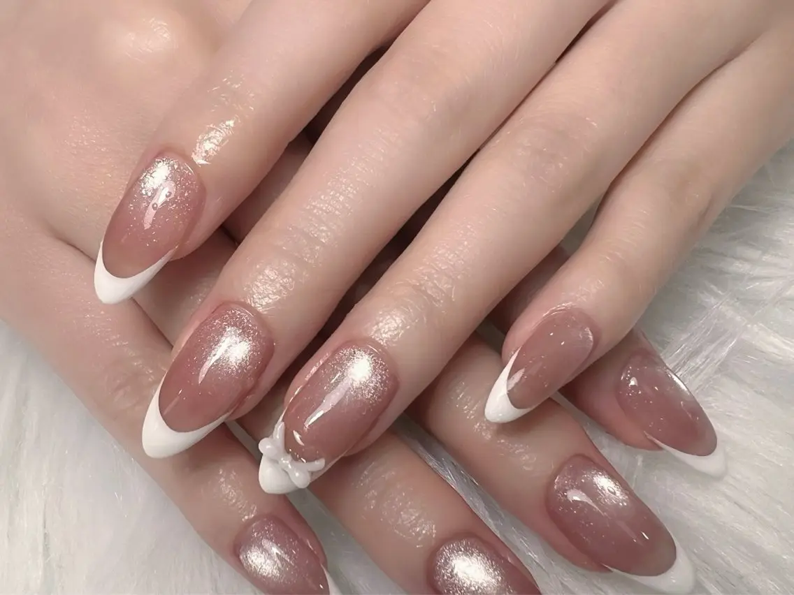 ネイル フレンチネイル マグネットネイル マグネットフレンチ ハンドネイル Sora Nail Honastugiのネイルデザイン