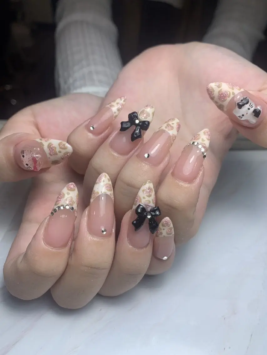 ネイル 氷ネイル・うるうるネイル マットネイル ニュアンスネイル リボン 夏ネイル ハンドネイル rina nailのネイルデザイン