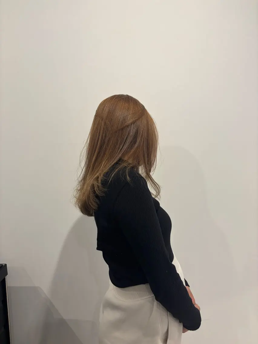 セミロング カラー 熊取谷 茉那のヘアスタイル