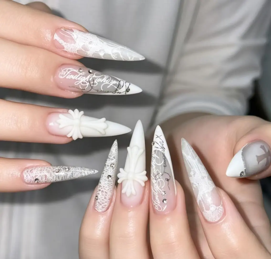 ネイル ハンドネイル 🎀 Ayaka_nailのネイルデザイン