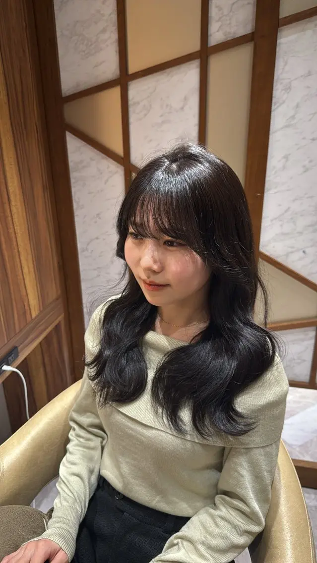 セミロング 🫧透明感カラー🫧 ロン毛美容師のヘアスタイル