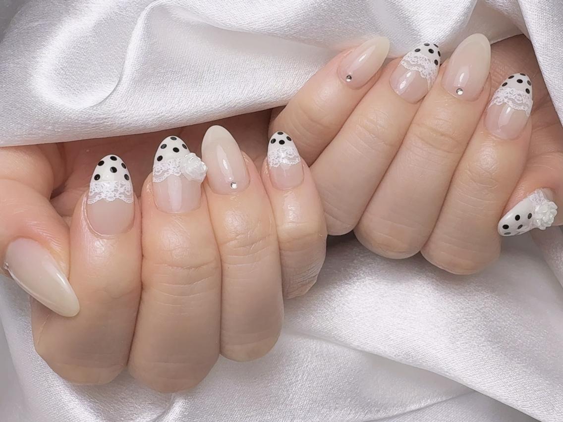 ネイル アートネイル フラッシュネイル フレンチネイル ジェルネイル ガラスフレンチ M2  BEAUTY Yukiのネイルデザイン