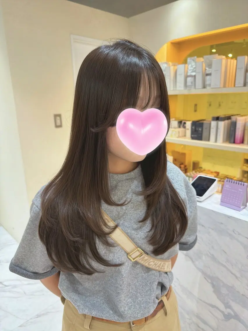 ロング カット ヘアカラー 縮毛矯正 hiyori🎀 トレンドレイヤーのヘアスタイル