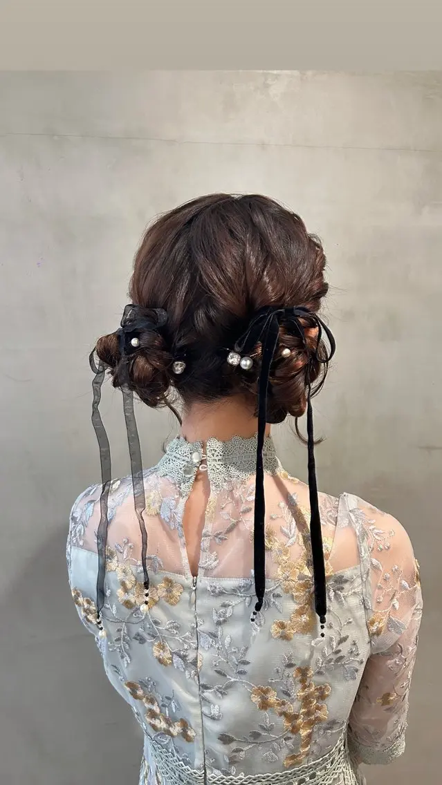 セミロング ヘアアレンジ ヘアセット タナカ カナ🫧のヘアスタイル