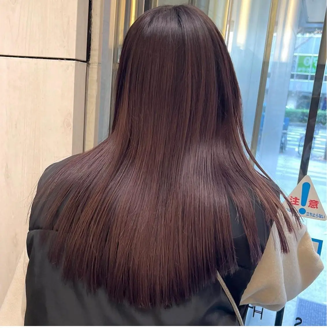 ロング カラー パーマ ヘアアレンジ メンズ キッズ ネイル マツエク・マツパ アイブロウ カット ヘアカラー トリートメント 前川 朋香のヘアスタイル