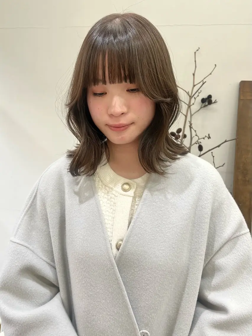 ミディアム カラー ヘアアレンジ ブリーチ ダブルカラー ブリーチなしカラー カット ヘアカラー トリートメント ena/ブリーチなし 透明感・レイヤー🎀のヘアスタイル