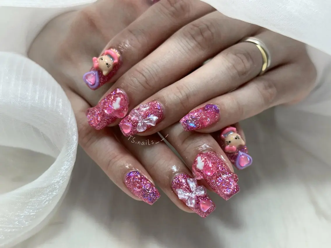 ネイル キラキラネイル マグネットネイル 持ち込み シンプルネイル ハンドネイル フットネイル ハンドケア TS. nails___のネイルデザイン