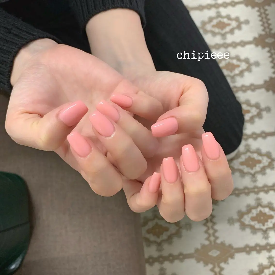 ネイル ワンカラーネイル ピンク スクエアネイル . SHIORIのネイルデザイン