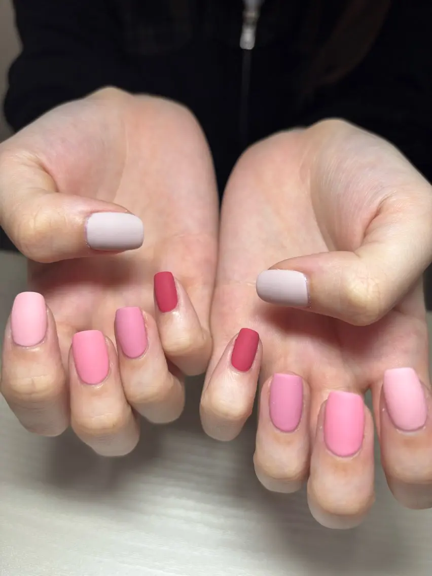 ネイル I pinknail 韓国風·持ち込み専門のネイルデザイン