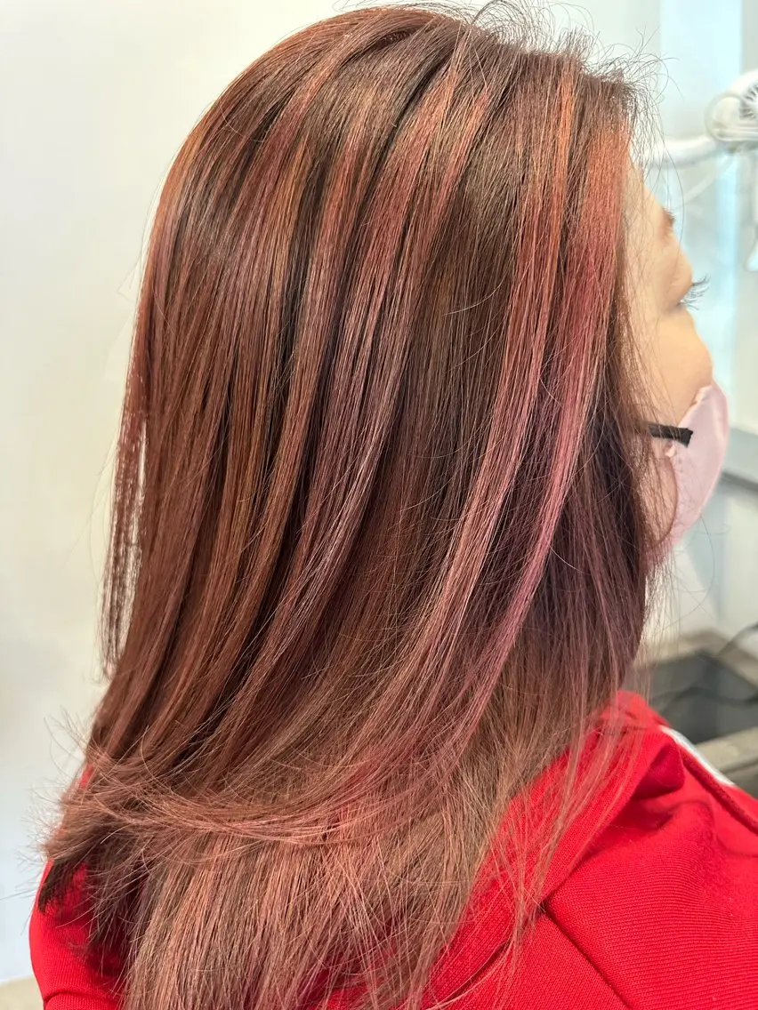セミロング 縮毛矯正 トリートメント 酸性ストレート 酸熱トリートメント カット ヘアカラー トリートメント 髪質改善/艶カラー 小池シンのヘアスタイル