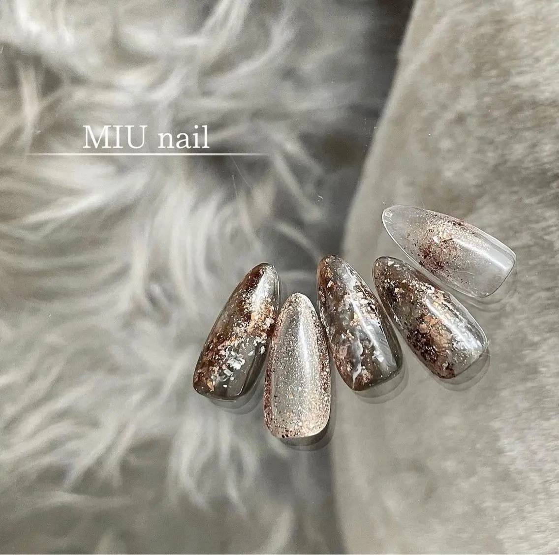ネイル ブラウン ジェルネイル キラキラネイル 大理石ネイル(マーブル) ニュアンスネイル ハンドネイル MIU 　nailのネイルデザイン