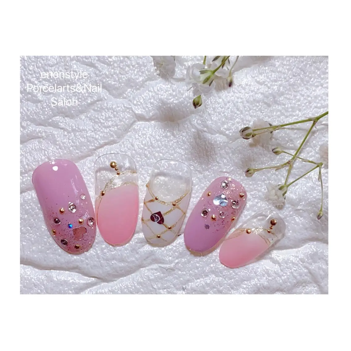 ミディアム ネイル ジェルネイル ニュアンスネイル オフィスネイル ワンカラーネイル パラジェル ハンドネイル 🐾enen style 🐾のネイルデザイン