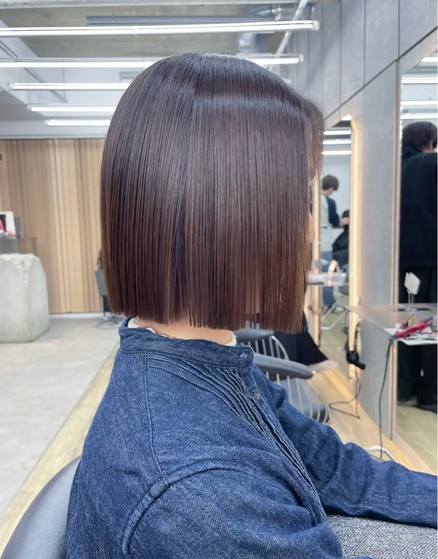 ショート オリーブベージュ/ボ ブ縮毛矯正たまき🧡のヘアスタイル