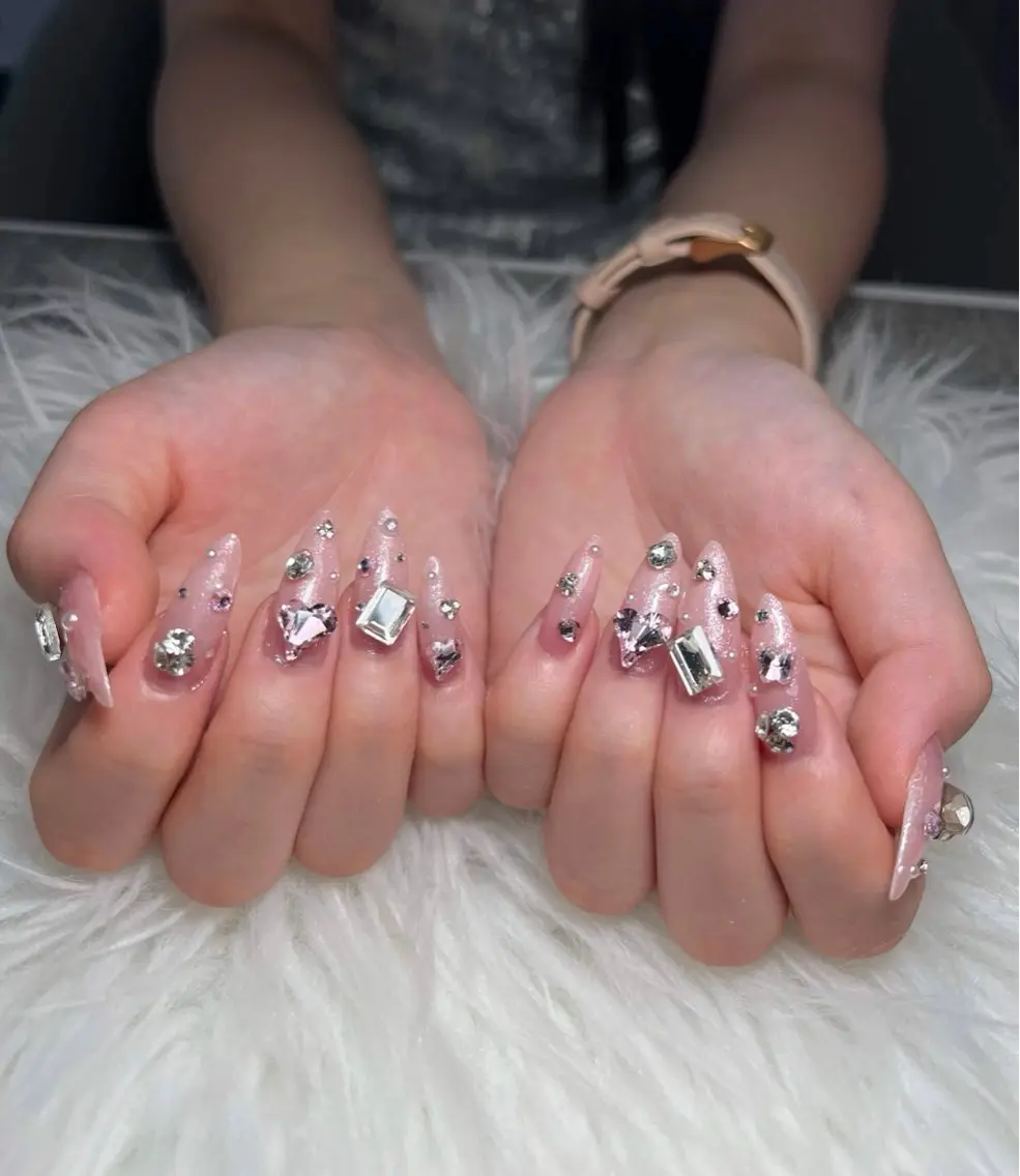 ネイル ハンドネイル Rinaky Amee Nailのネイルデザイン