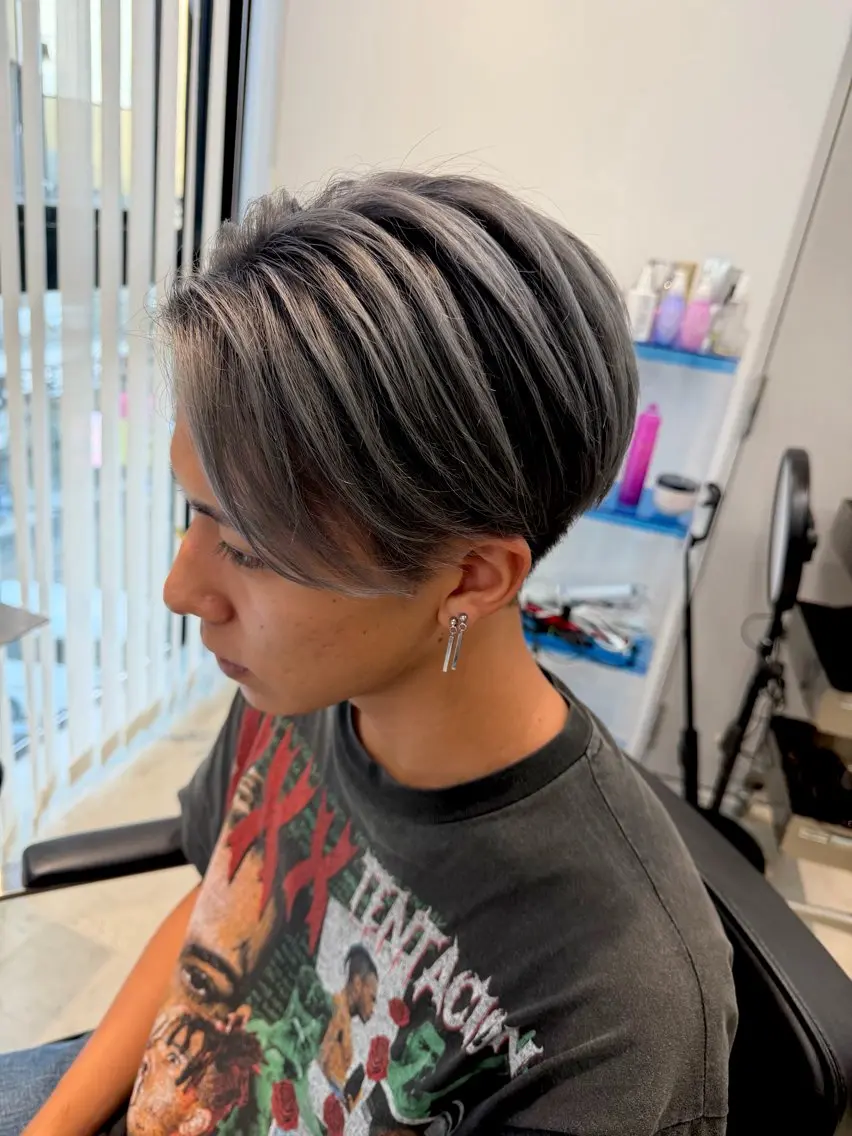 カラー バレイヤージュ ブリーチ ヘアカラー ハイトーン✨ブリーチ ✨高田めぐみのヘアスタイル