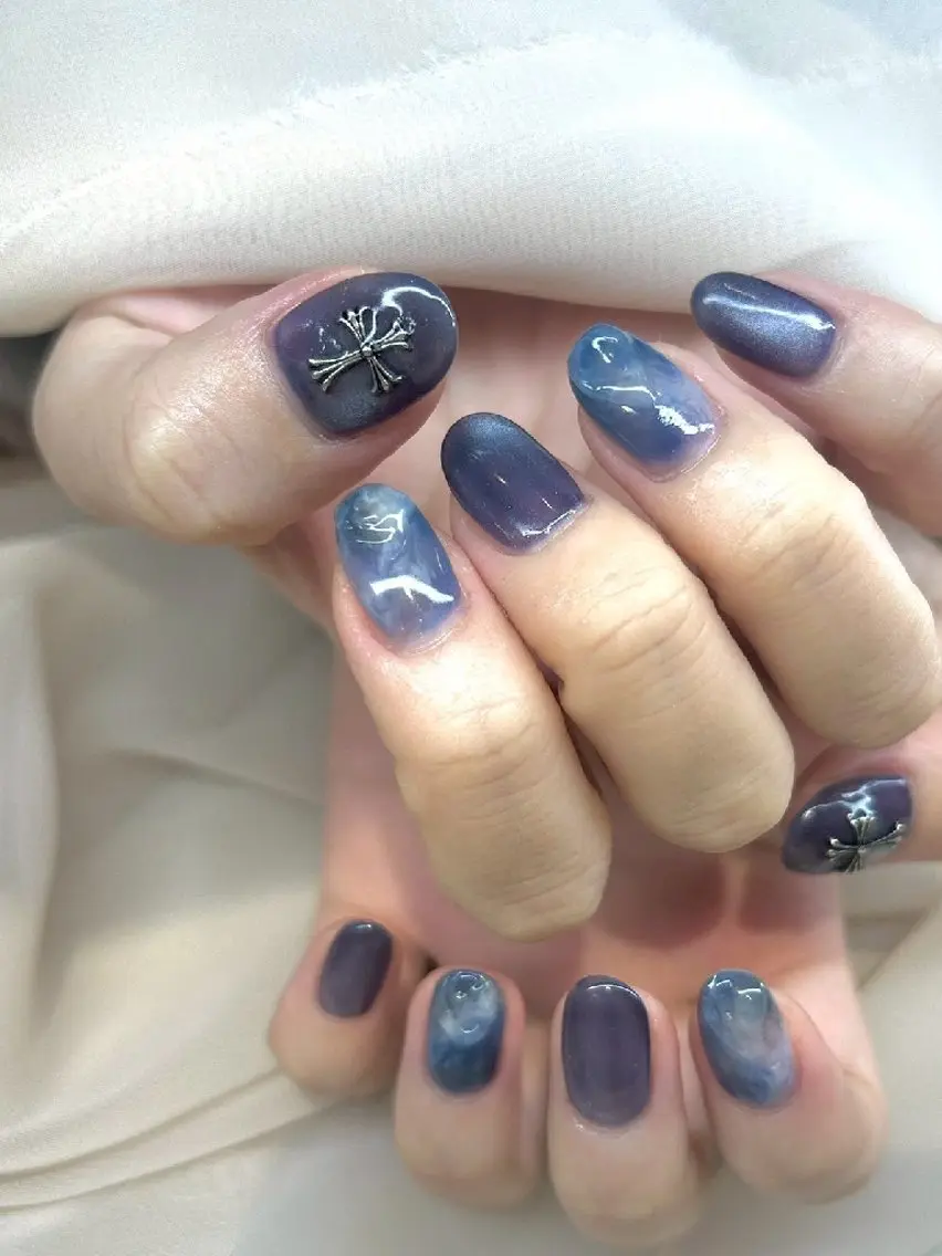 ネイル ブルー 持ち込み ネイビー ニュアンスネイル シンプルネイル ハンドネイル ai のネイルデザイン