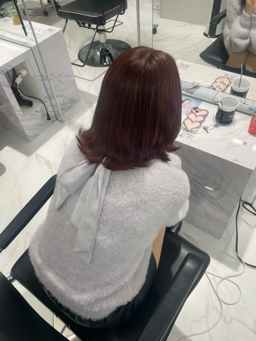 ミディアム カラー yuzuna ハイトーン 天神のヘアスタイル