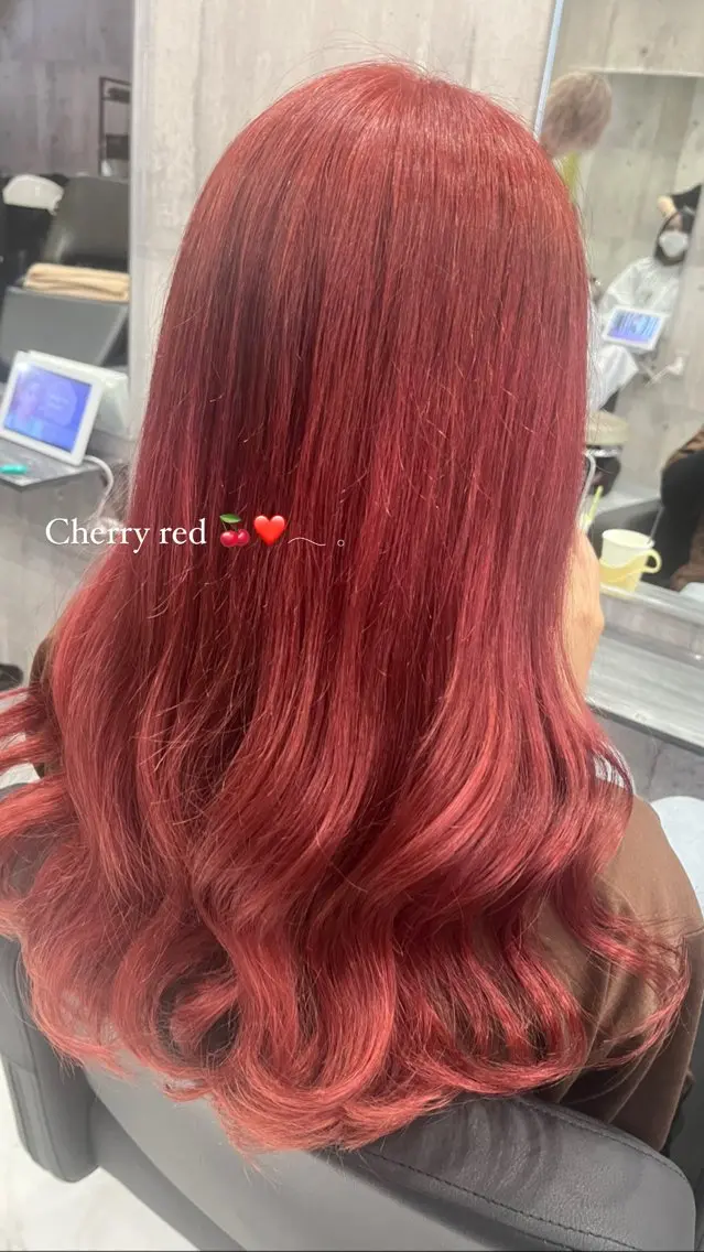 ロング カラー レッドカラー ♡🎀垢抜け透明感 カラーaomi🐇♡のヘアスタイル