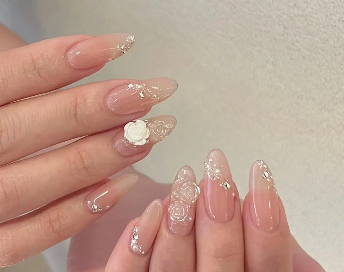 ネイル ハンドネイル エリ🫧 nail池袋東口のネイルデザイン