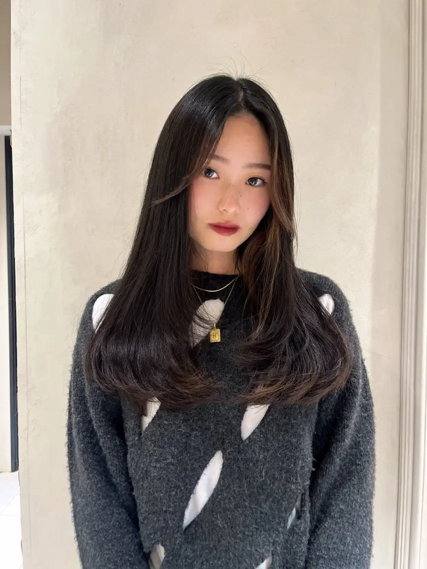 ロング カット ヘアカラー TaNa. 笑南(えみな)のヘアスタイル