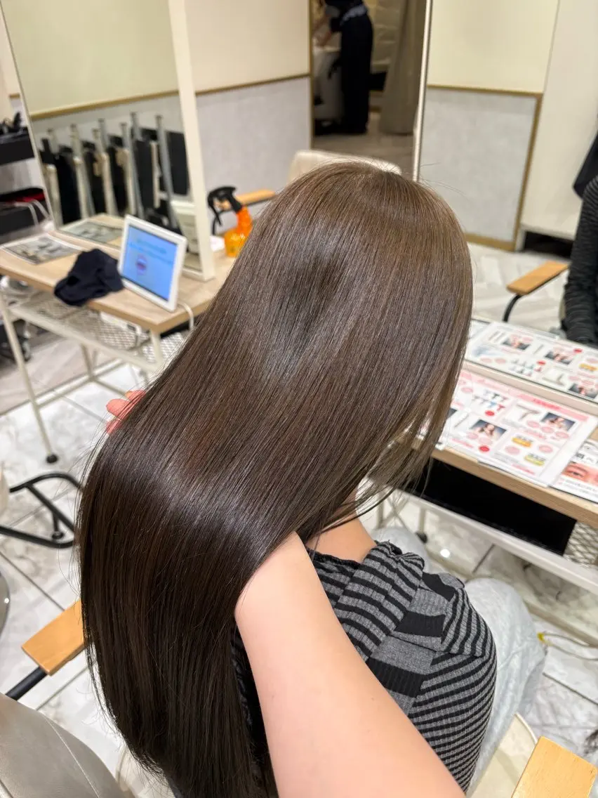 ロング ヘアカラー yurika🎀 透明感カラー🫧のヘアスタイル