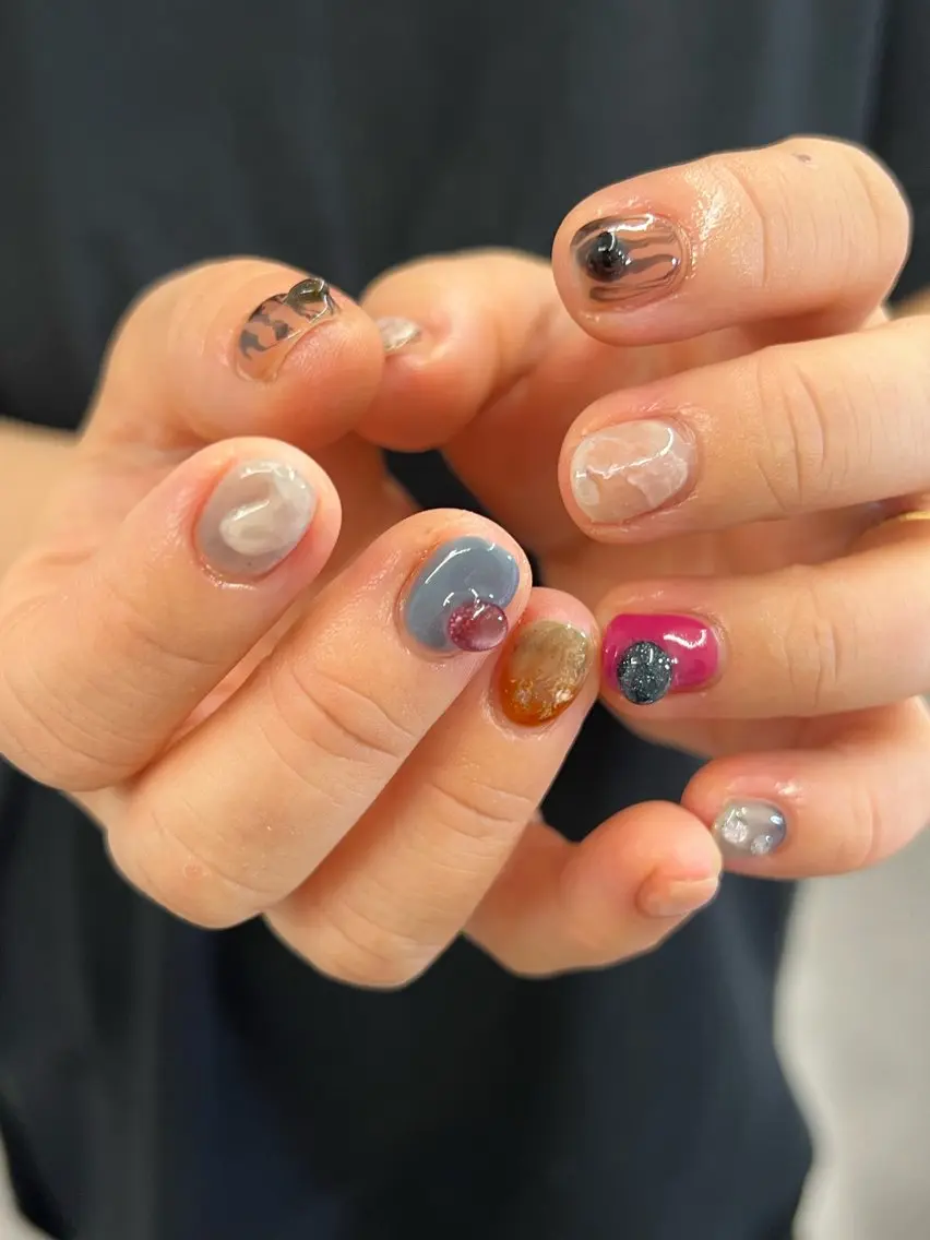 ネイル ジェルネイル マグネットネイル ニュアンスネイル パラジェル リボン ハンドネイル ハンドケア Bana_ Nailのネイルデザイン
