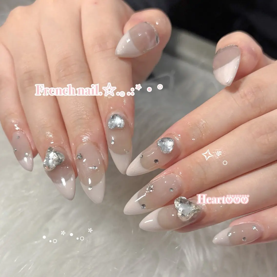 ネイル ハンドネイル LAVISH manaのネイルデザイン