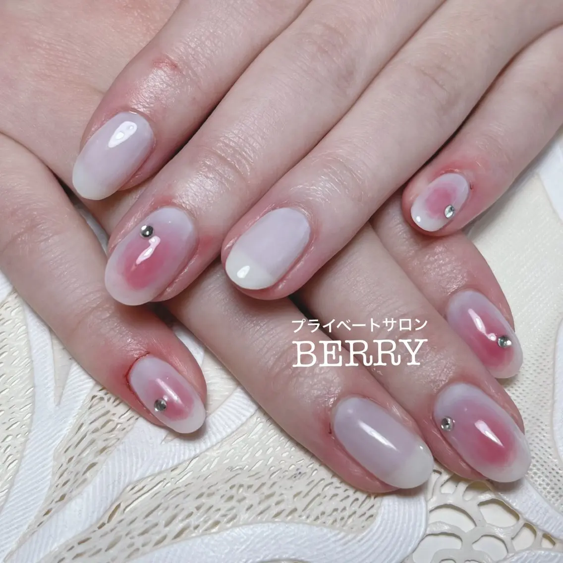 ネイル チークネイル ハンドネイル プライベートサロン BERRYのエステ・リラクイメージ
