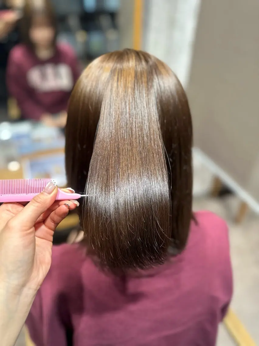 ショート カラー ベージュカラー オリーブベージュ ヘアカラー 濱本 樹蘭のヘアスタイル