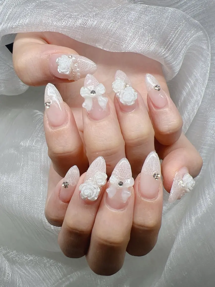 ネイル 長さ出し グラデーション 卒業式 キラキラネイル マグネットネイル ハンドネイル Lee Nails チップ長さだし専門店のネイルデザイン