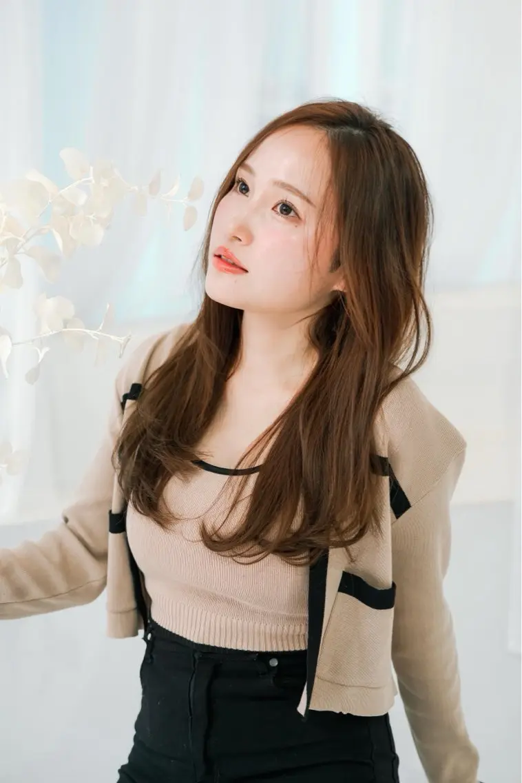 ロング 特化✨透明感カラー 白髪染め✨住田緋菜のヘアスタイル