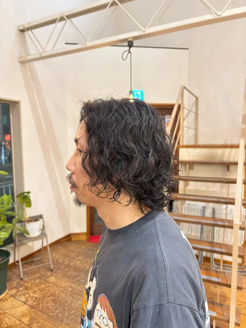 ミディアム カット ヘアカラー beat 磯谷のヘアスタイル