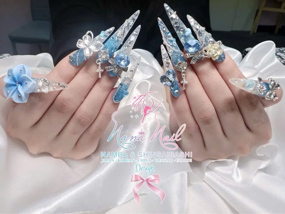 ネイル チークネイル 桜ネイル フラッシュネイル フットネイル ジェルネイル ハンドネイル リナネイル アメ村心斎橋店のネイルデザイン