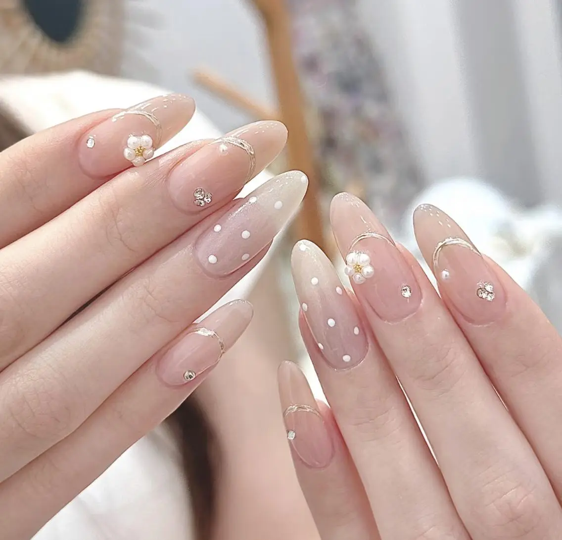 ネイル ハンドネイル ハンドケア 🍑 momo_nailのネイルデザイン