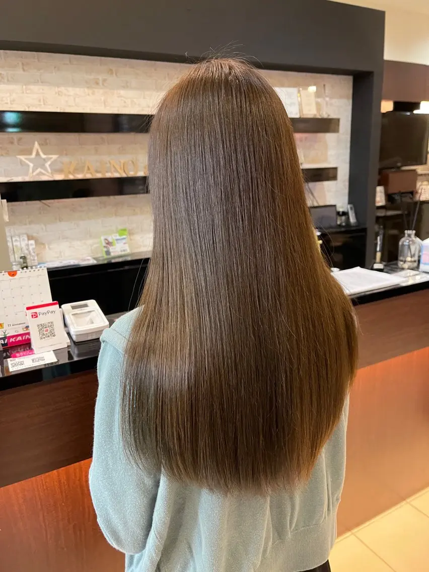 ロング カラー ベージュカラー 髪質改善 カット ヘアカラー トリートメント Kamie みかじりのヘアスタイル