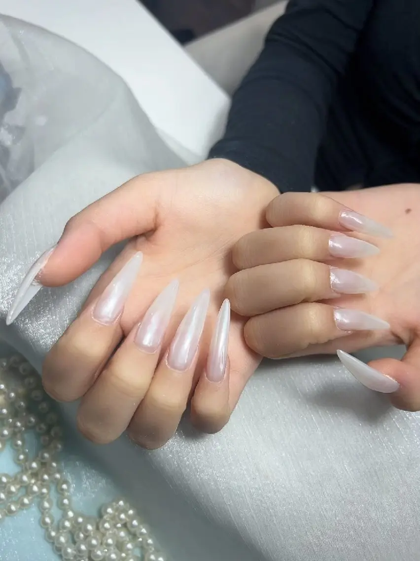 ネイル ENsalon AKIRAのネイルデザイン