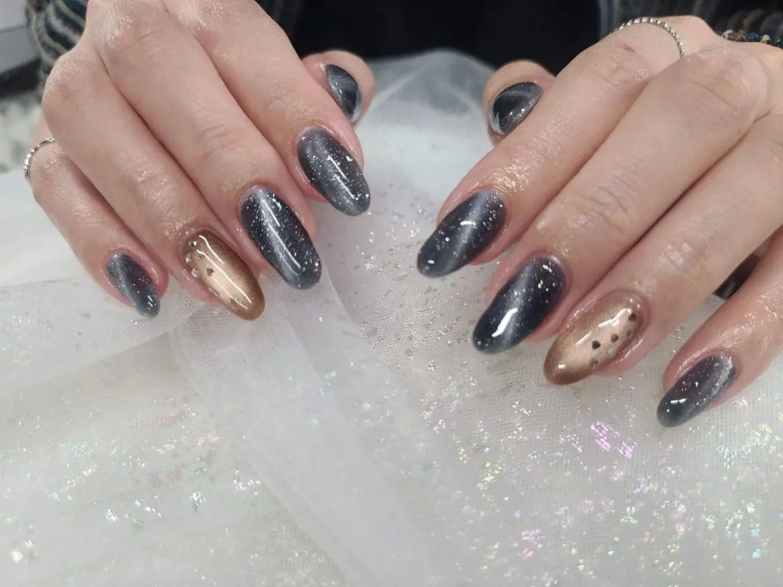 オフ料金込み☆シンプル2本アートハンドジェルネイル💅【高円寺/中野/阿佐ヶ谷/荻窪】の写真
