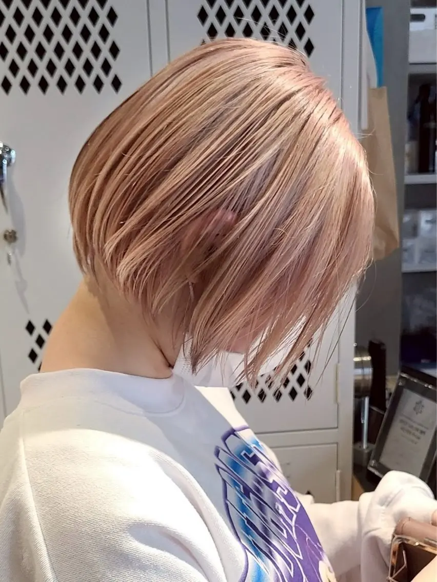 ショート カラー 井上  輝香 elima 武蔵小杉のヘアスタイル