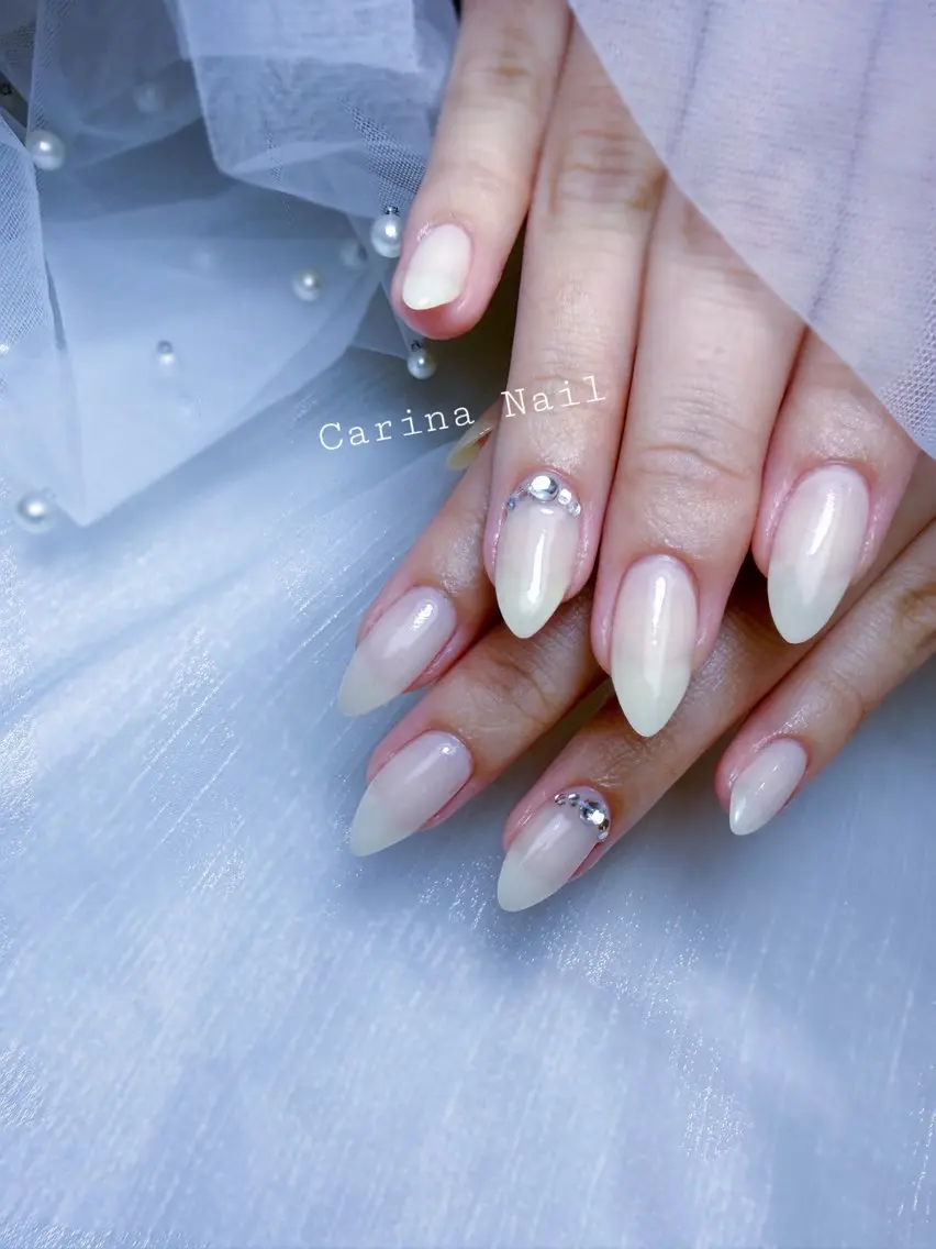 ネイル ストーンネイル Carina Nailのネイルデザイン