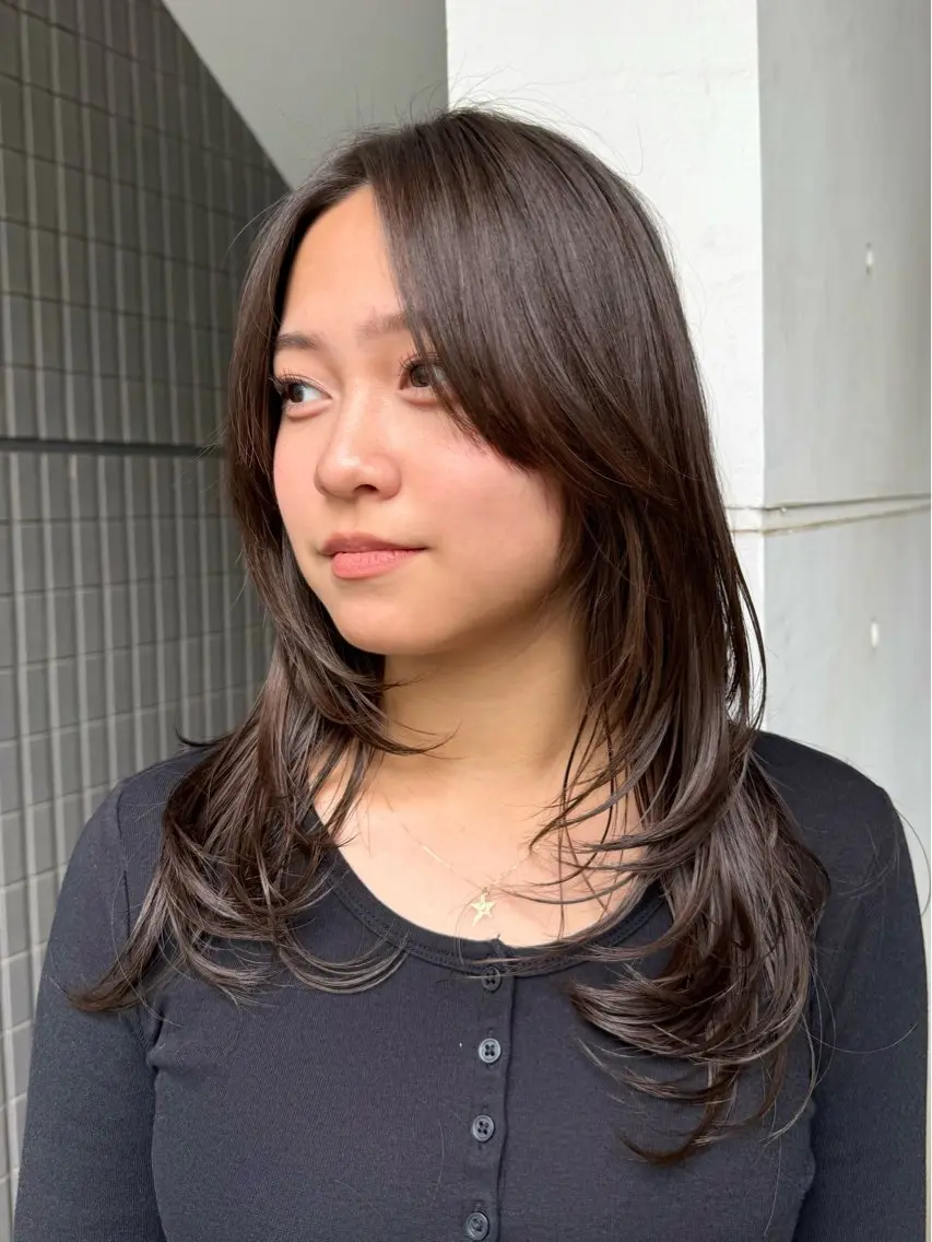 セミロング カット 韓国レイヤー 🎀ダブルカラーのヘアスタイル