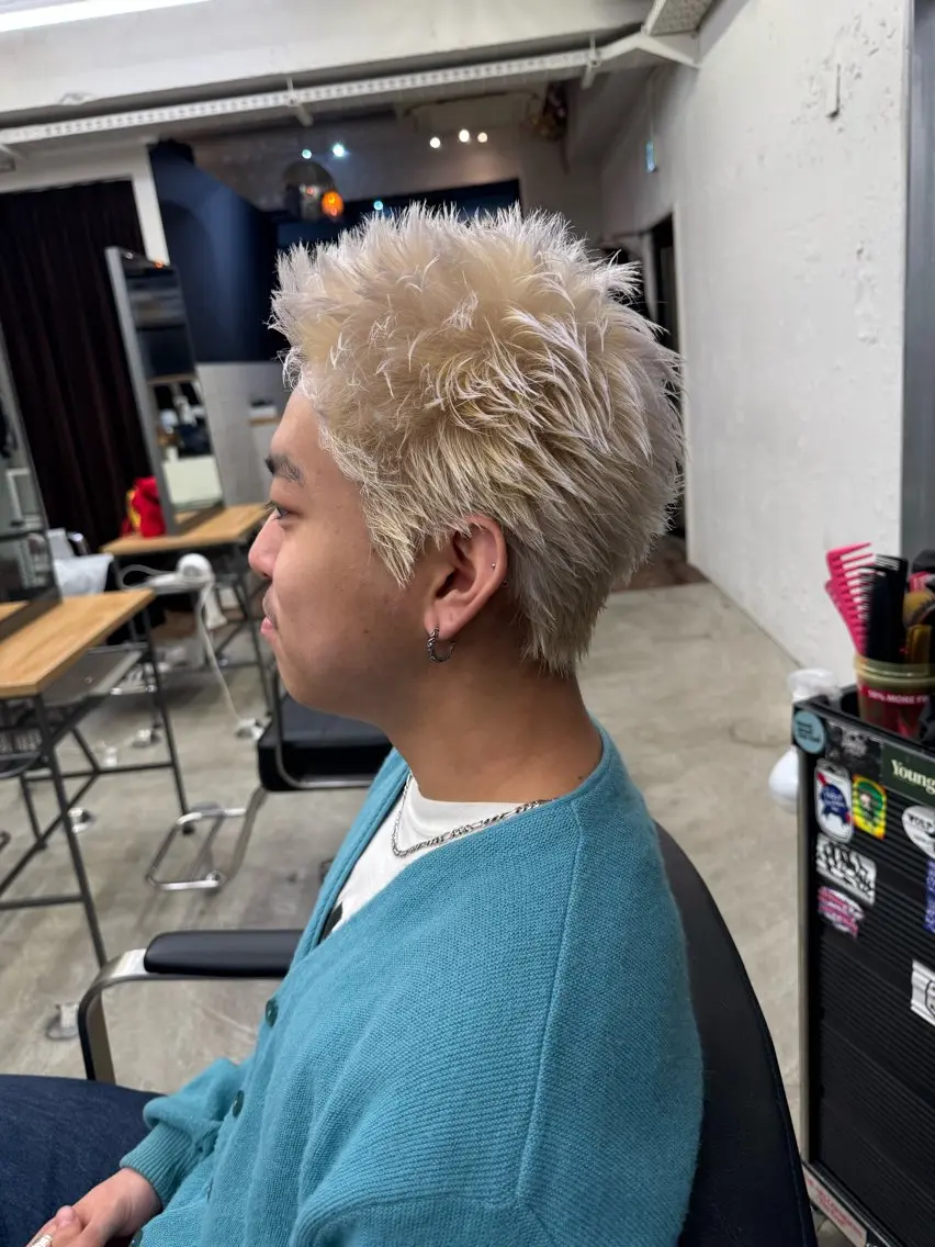 ショート カラー メンズ メンズブリーチ メンズショート スパイキーショート ブリーチ 抜きっぱなしブロンド カット ヘアカラー トリートメント 💈メンズ特化💈 TASUKUのヘアスタイル