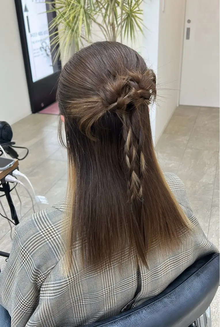 セミロング ヘアアレンジ ヘアセット suehiro yunaのヘアスタイル