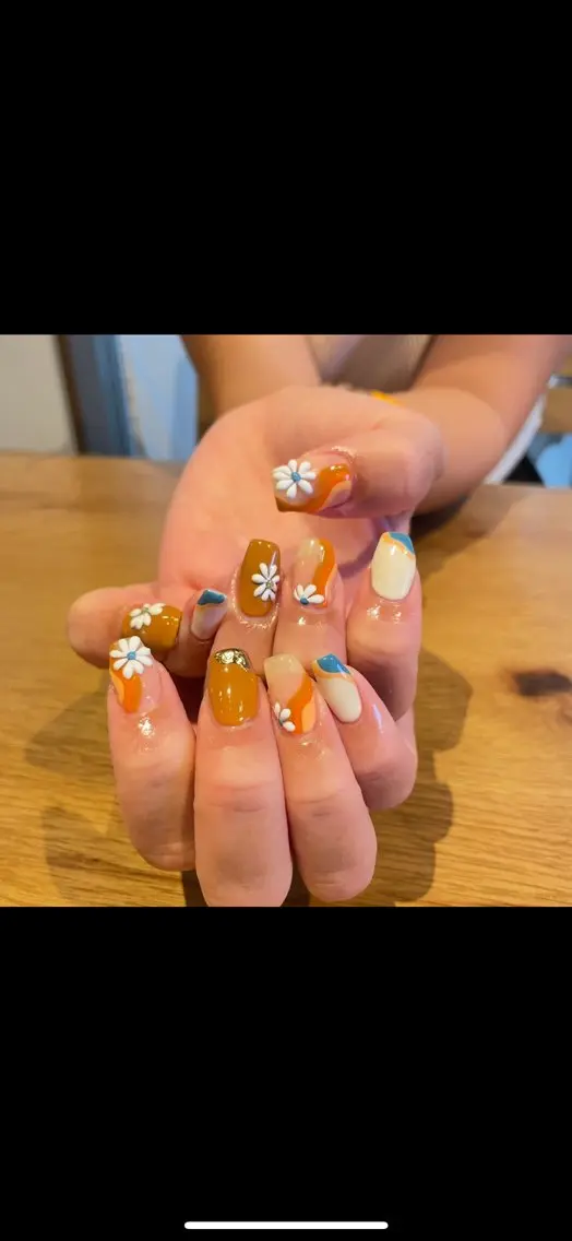 ネイル ハンドネイル Emo'snail エモズネイルのネイルデザイン