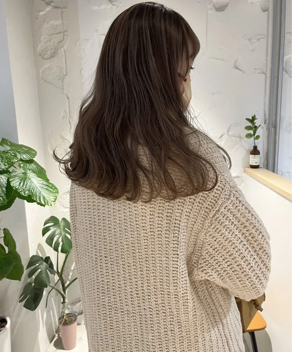 ロング ヘアカラー 透明感カラー♡ 岡部瑠里のヘアスタイル