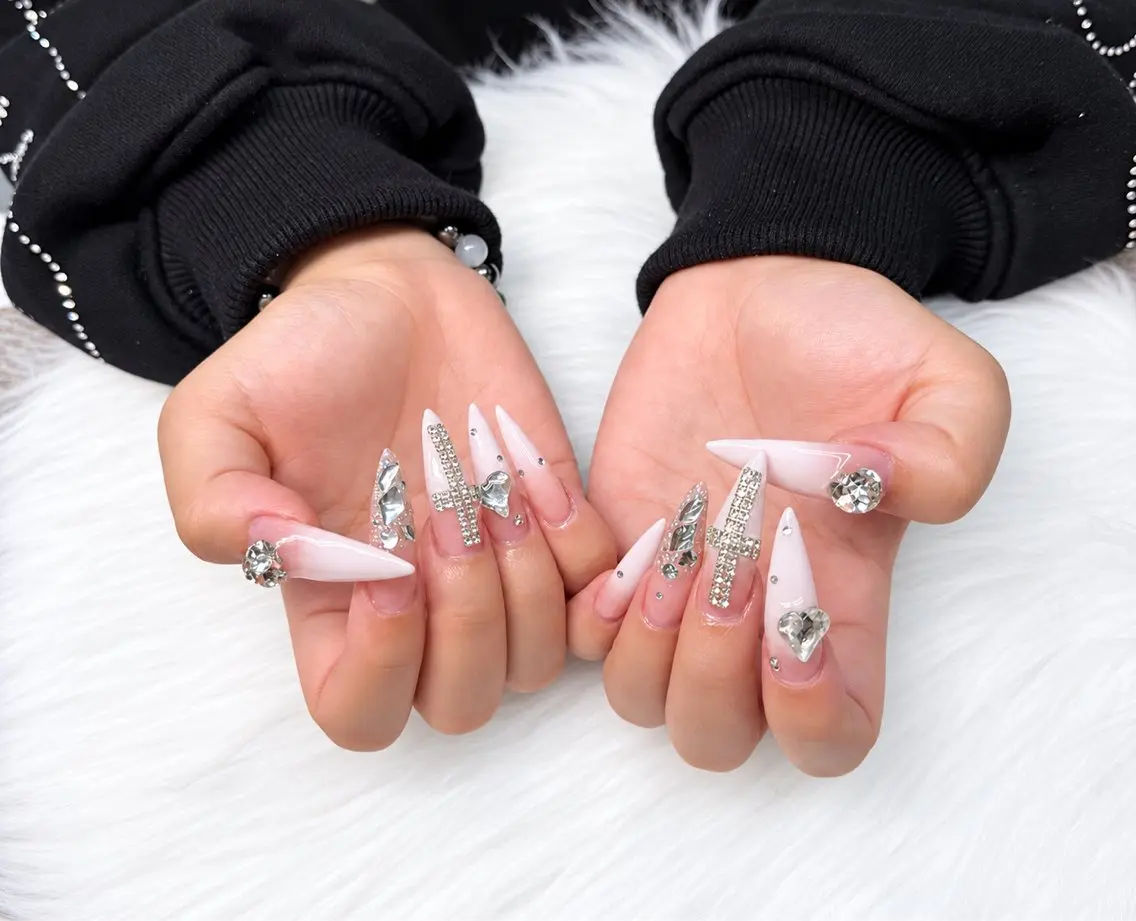 ネイル 韓国ネイル マグネットネイル 持ち込み ハンドネイル RINA Nail_Royalのネイルデザイン