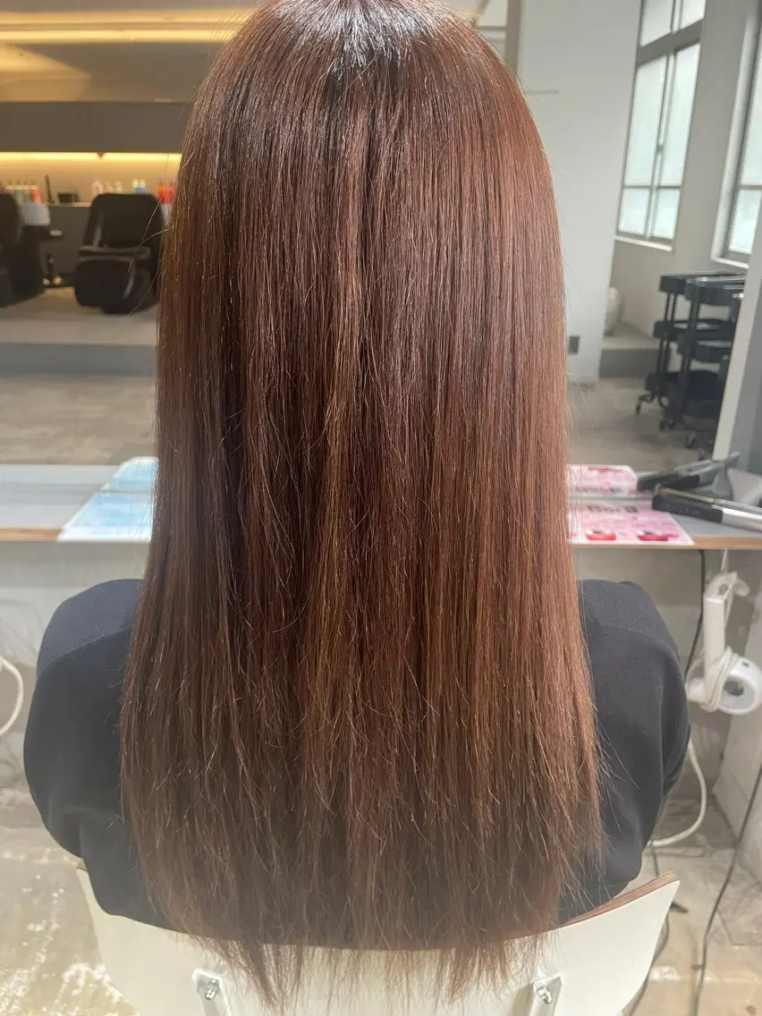 ロング ヘアカラー 井口 侑香のヘアスタイル