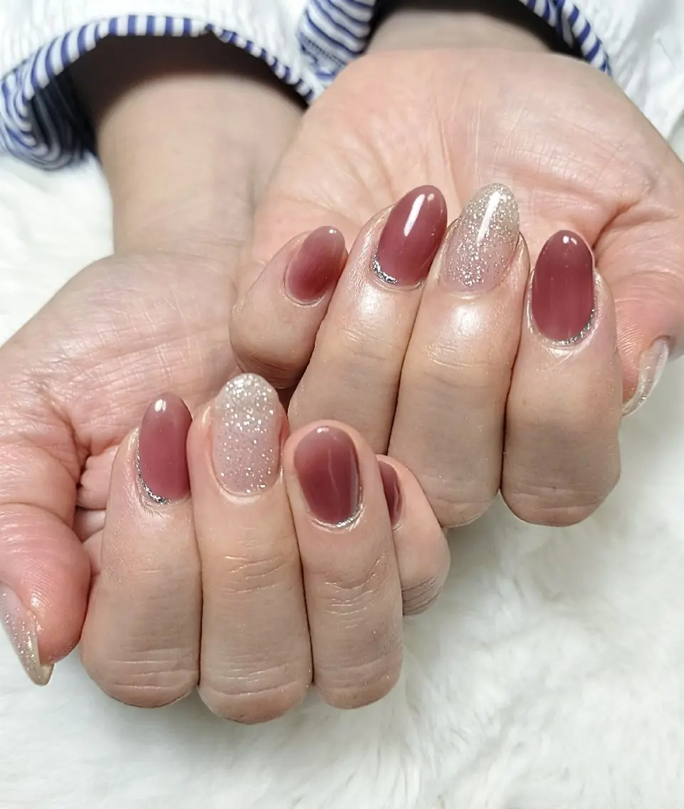 ネイル シンプルネイル 斉藤 恵美のネイルデザイン