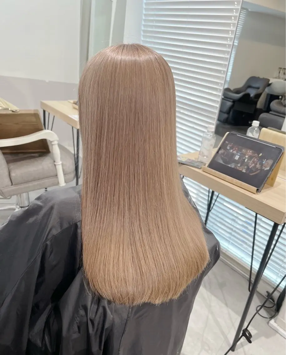セミロング カラー ベージュカラー ミルクティーベージュ 指名数No.1 /NAOYAのヘアスタイル